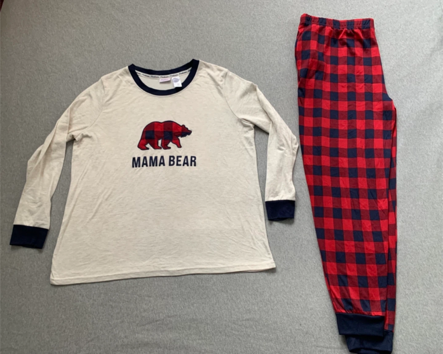 Winter ‘Mama Bear’ Pajamas Set - Size 2X 🥕