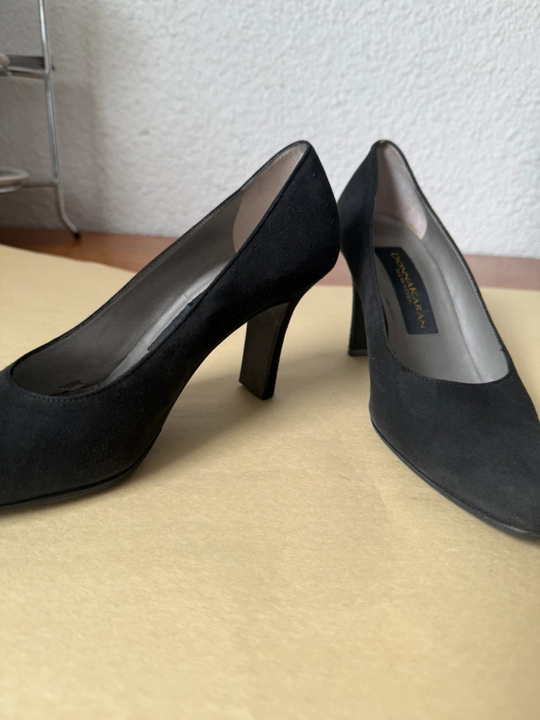 Donna Karan Black Suede Heels Size 5.5 - photo 3