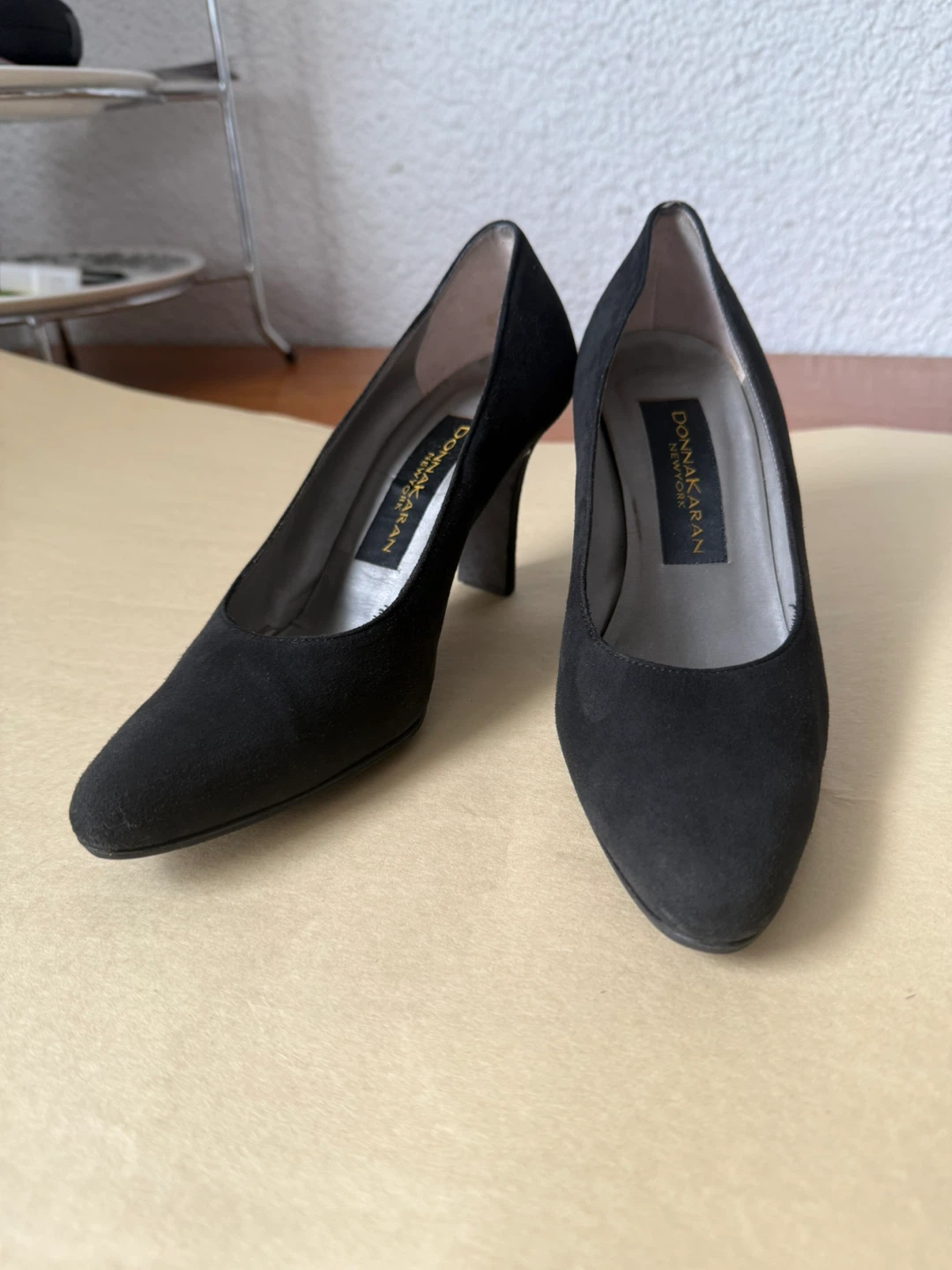 Donna Karan Black Suede Heels Size 5.5 - photo 2