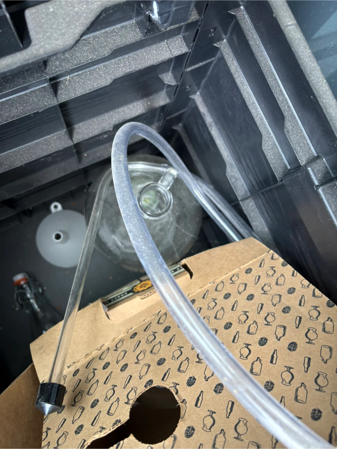 Brewery Kit with Bottles and Funnel - photo 3