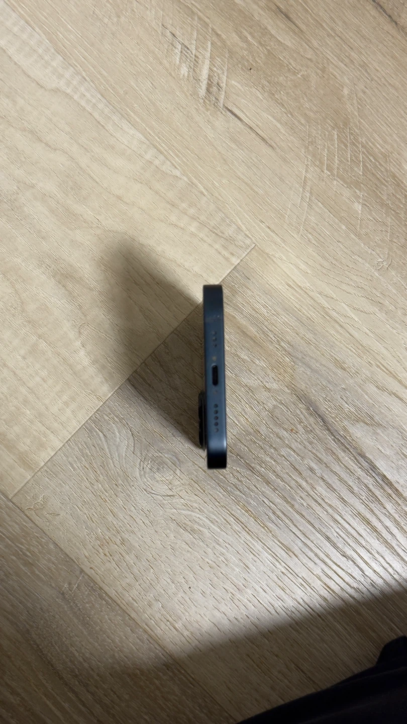 iPhone 13 + case and chord - photo 4