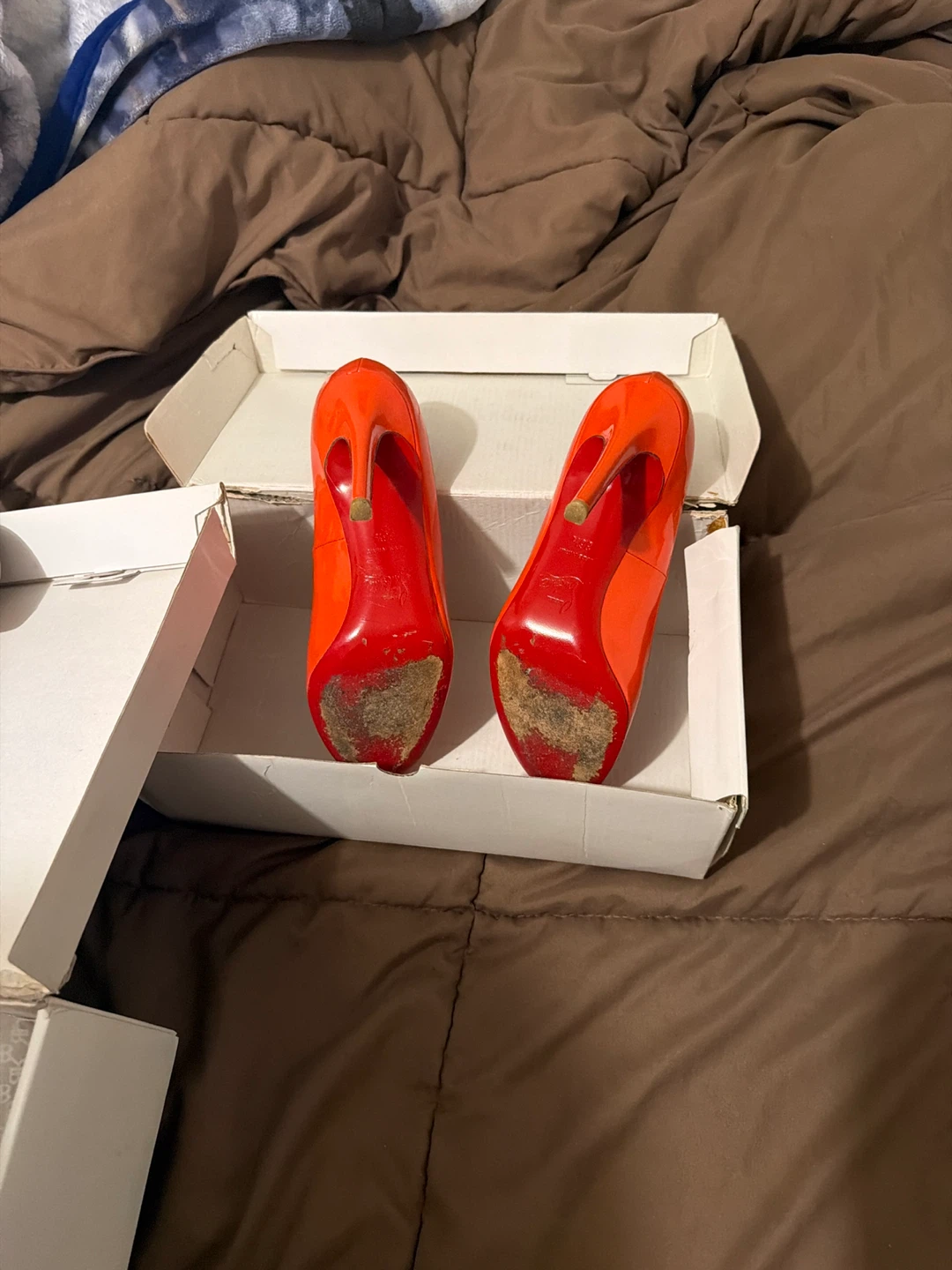 Christian Louboutin Paris Patent Heels - photo 3
