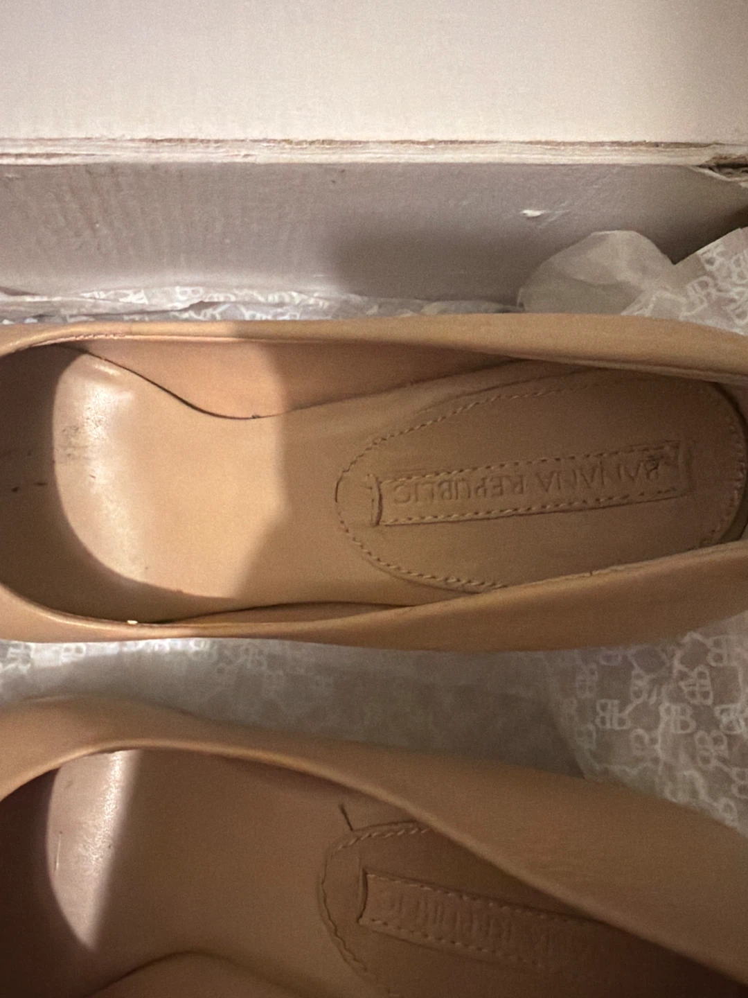 Banana Republic Women's Tan Leather Heels Size 7.5 - photo 2