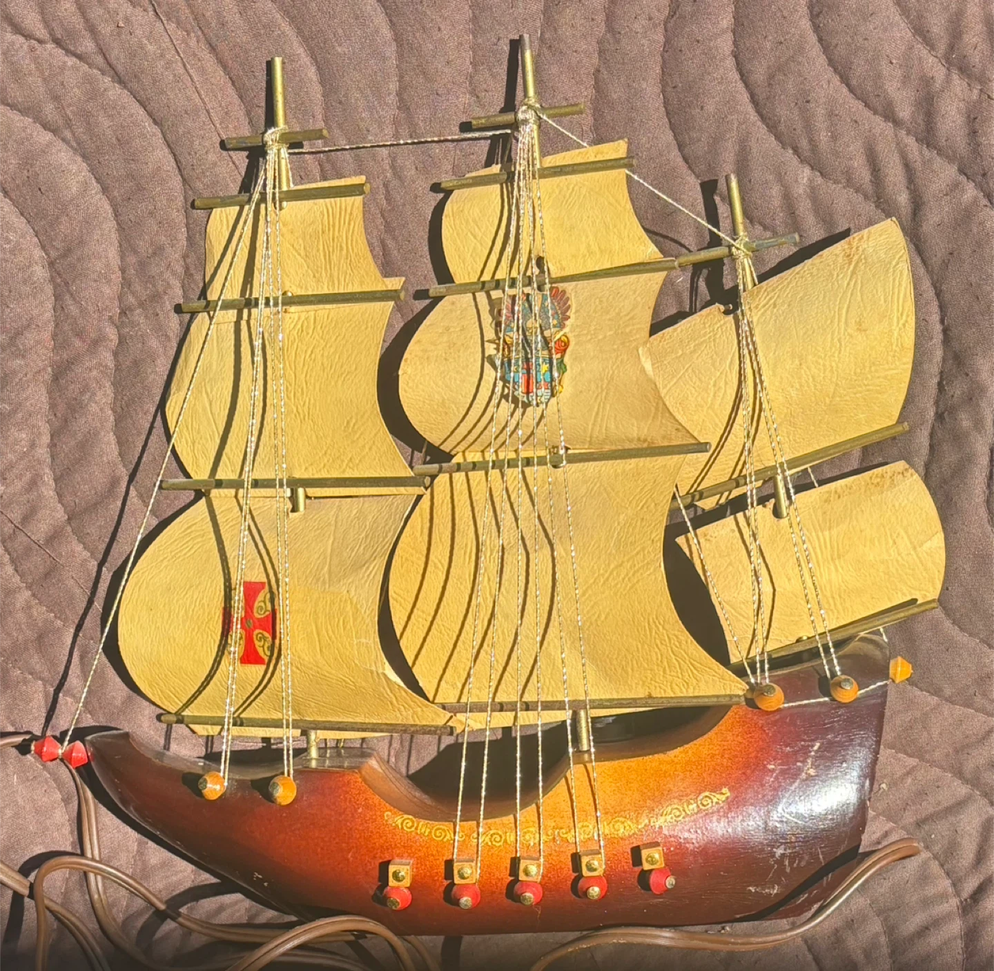 Viking Ship Table Lamp - photo 3