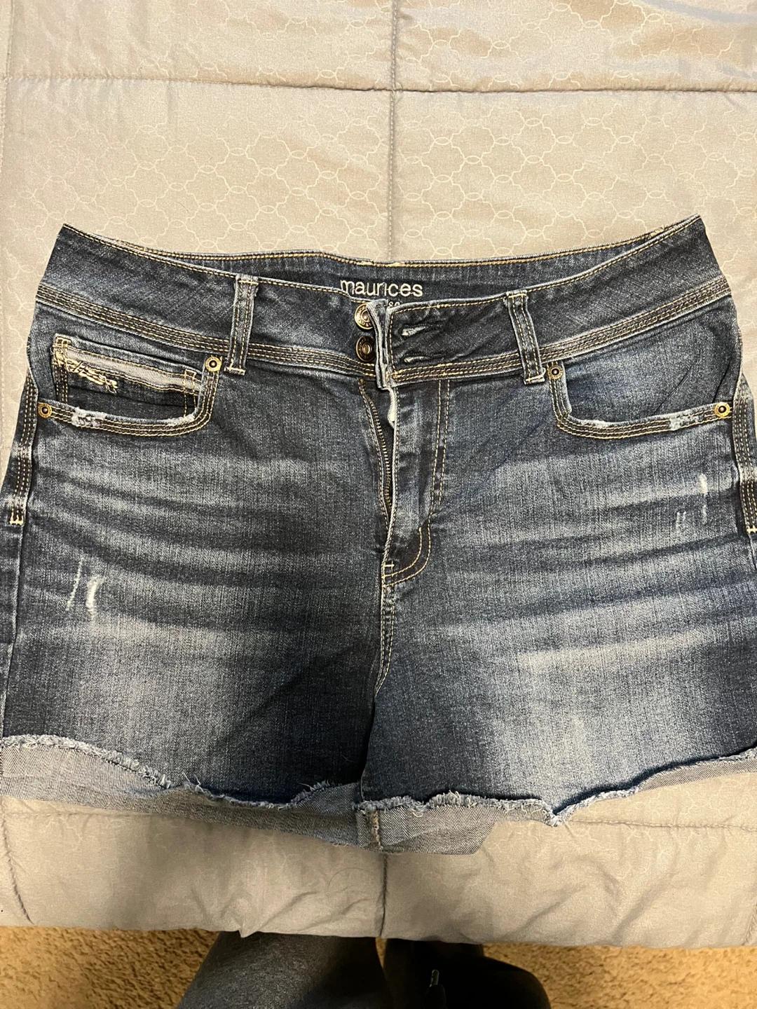 Maurices High-Rise Denim Shorts Size 13/14