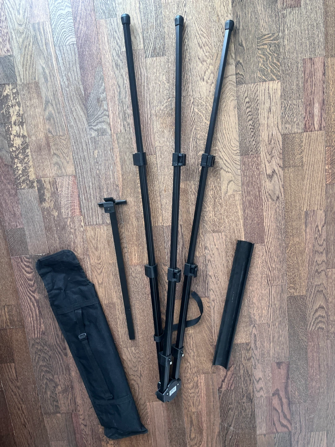 BlackMetal Tripod Easel - photo 4