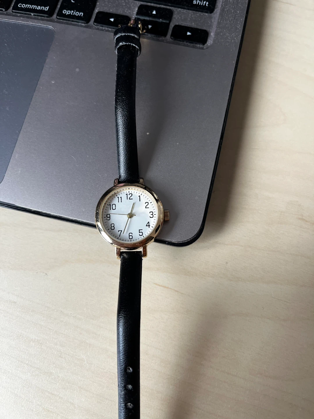 🥕Women's Black Analog Wristwatch - photo 2
