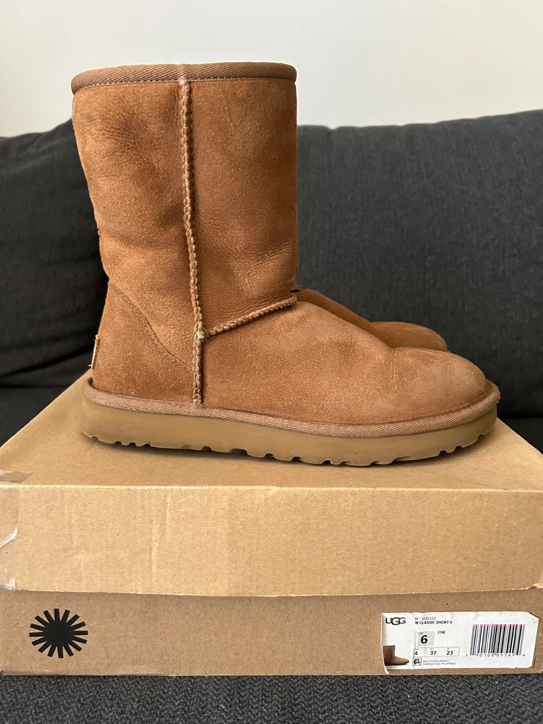 UGG Classic Short II Boots - Women's Size 6 - Chestnut