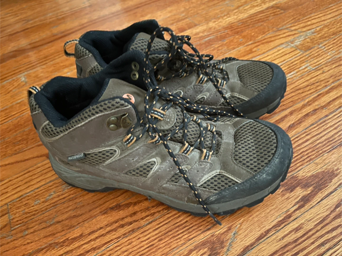 Merrell Moab Waterproof Hiking Boots Boys Size 6.5