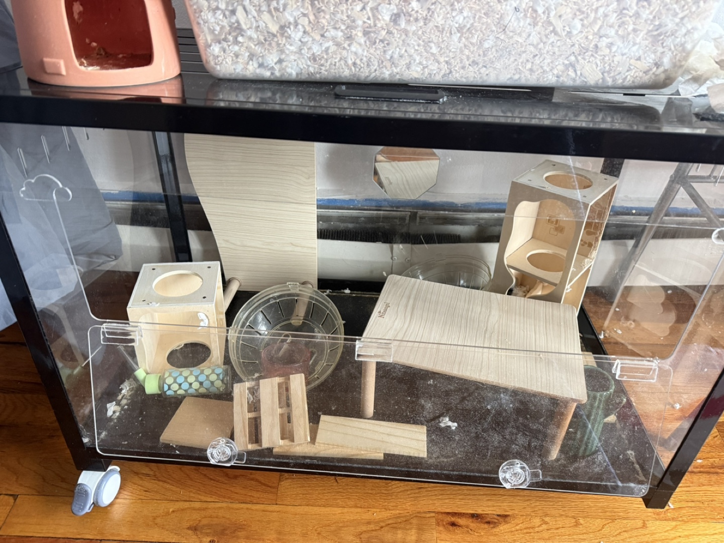 Small Animal Habitat with Accessories - photo 3