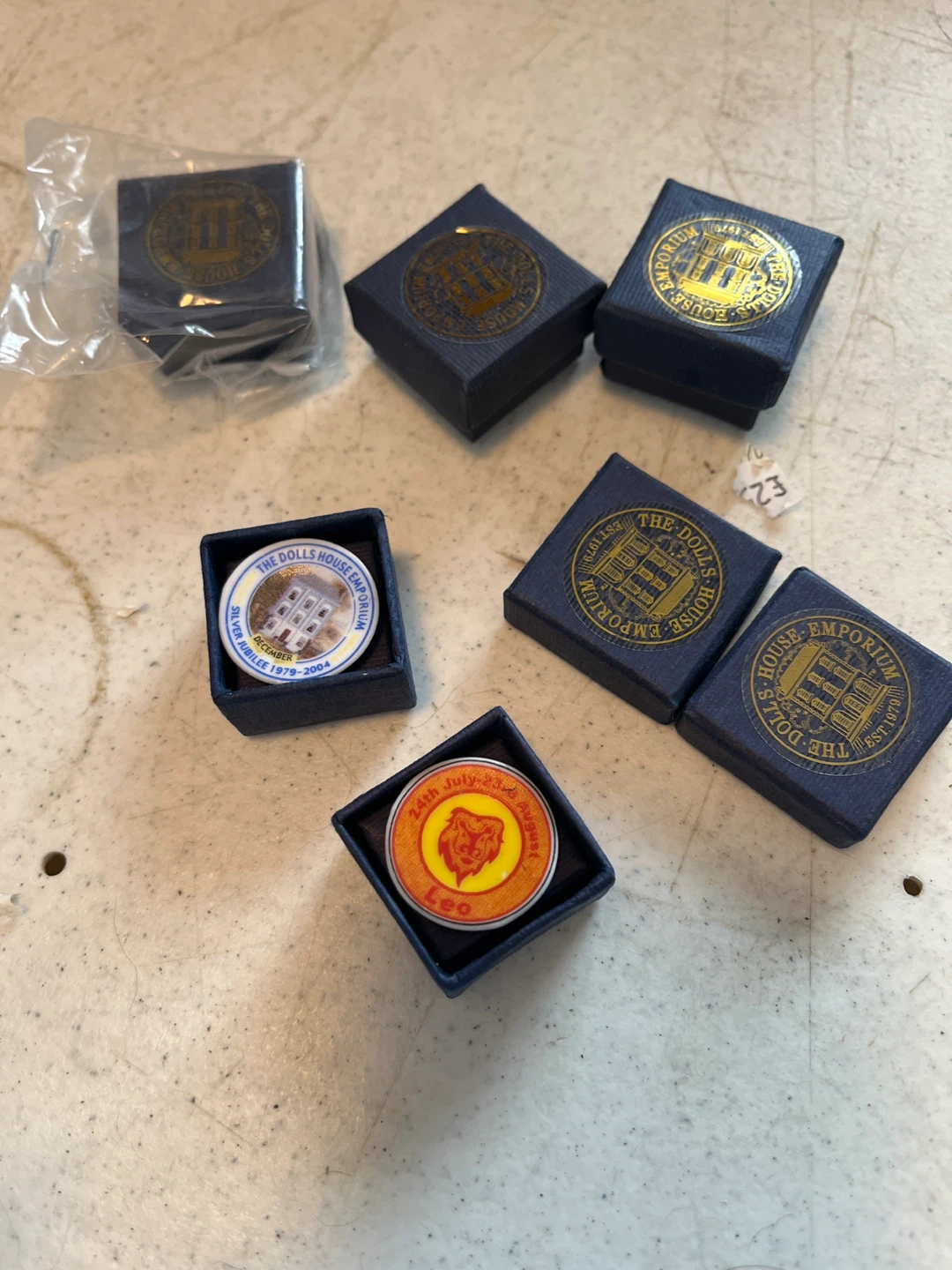 The Dolls House Emporium Souvenir Badges (Set of 4)