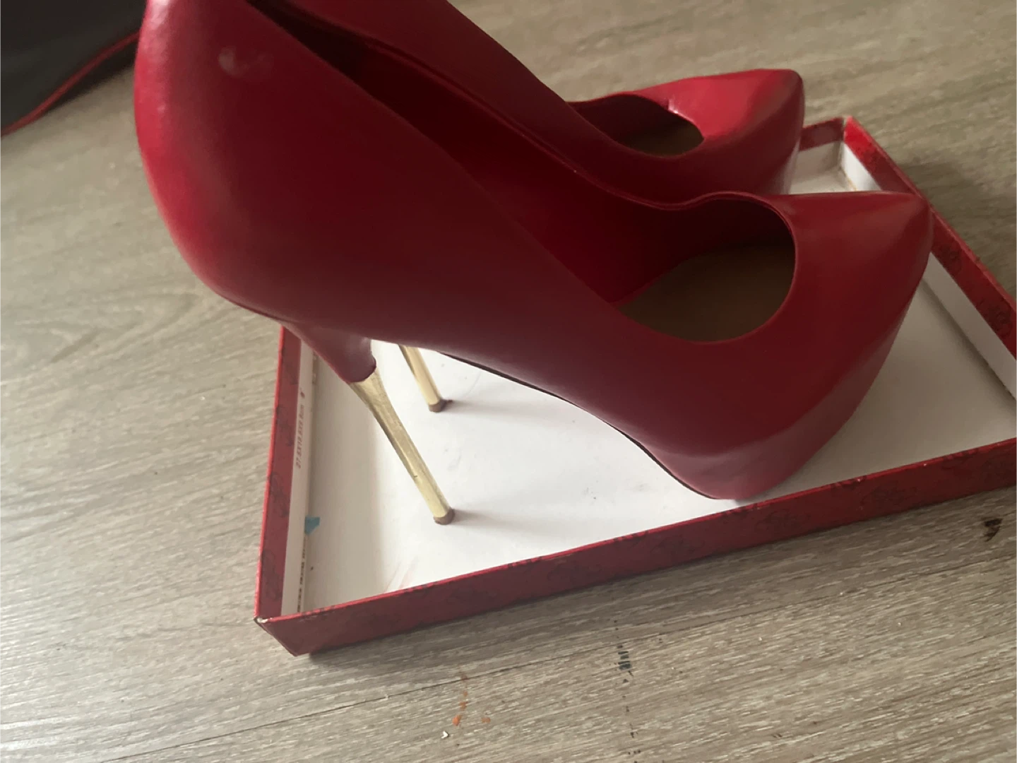 Steve Madden Red Heels with Gold Stiletto Heel - photo 2
