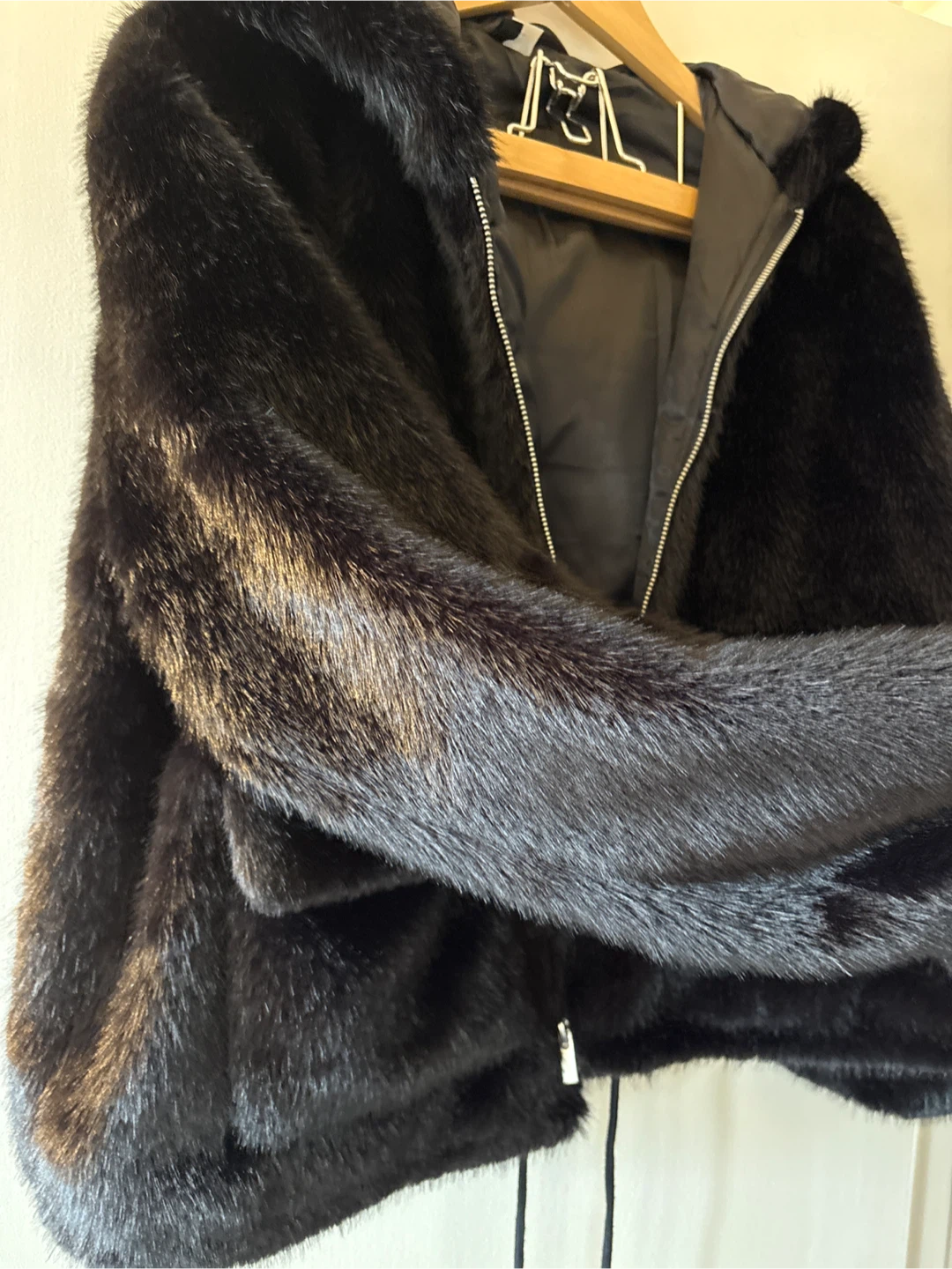 H&M Black Faux Fur Hooded Jacket XL - photo 3