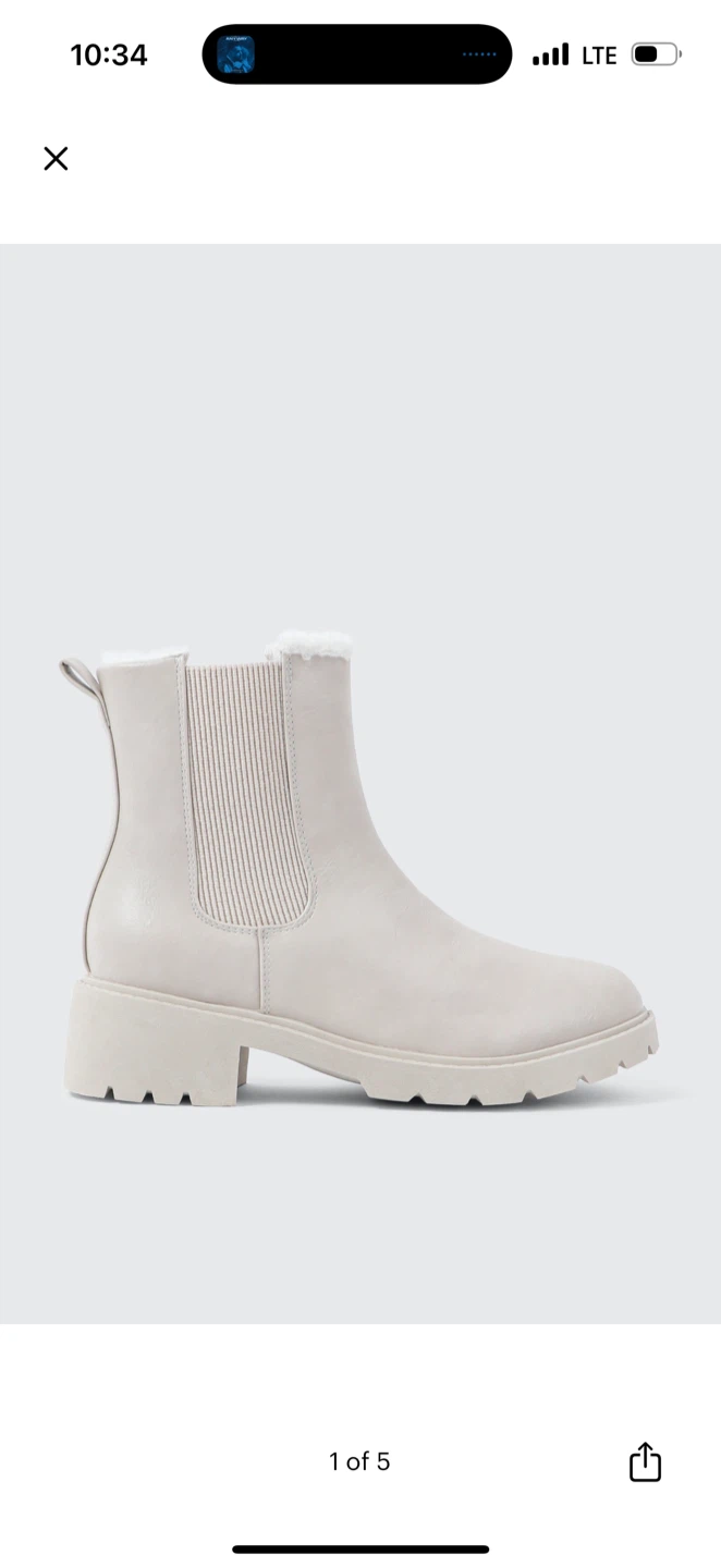 Women's Cream Faux Leather Chelsea Boots - Size 8