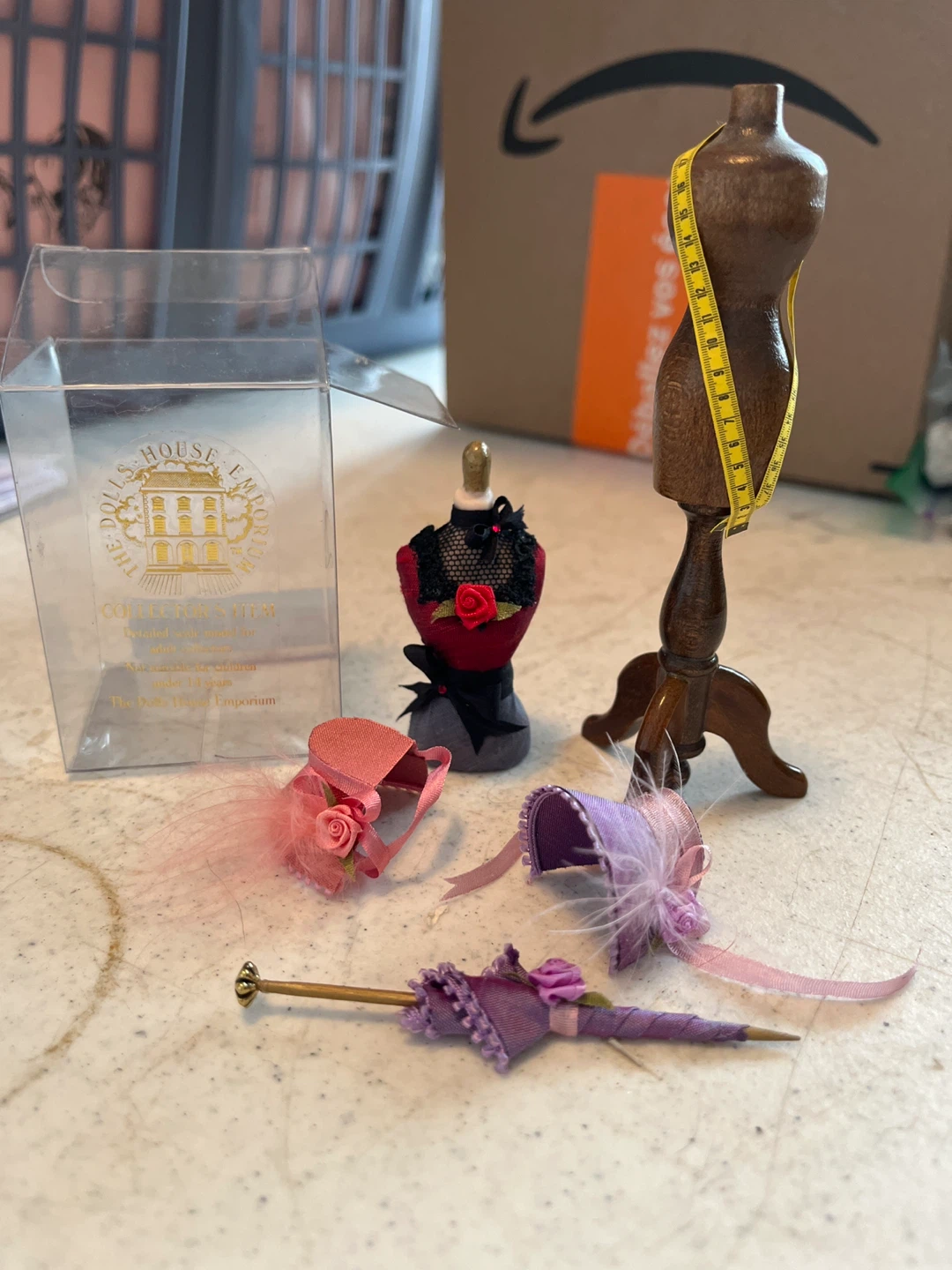 Dollhouse Miniature Accessories Lot