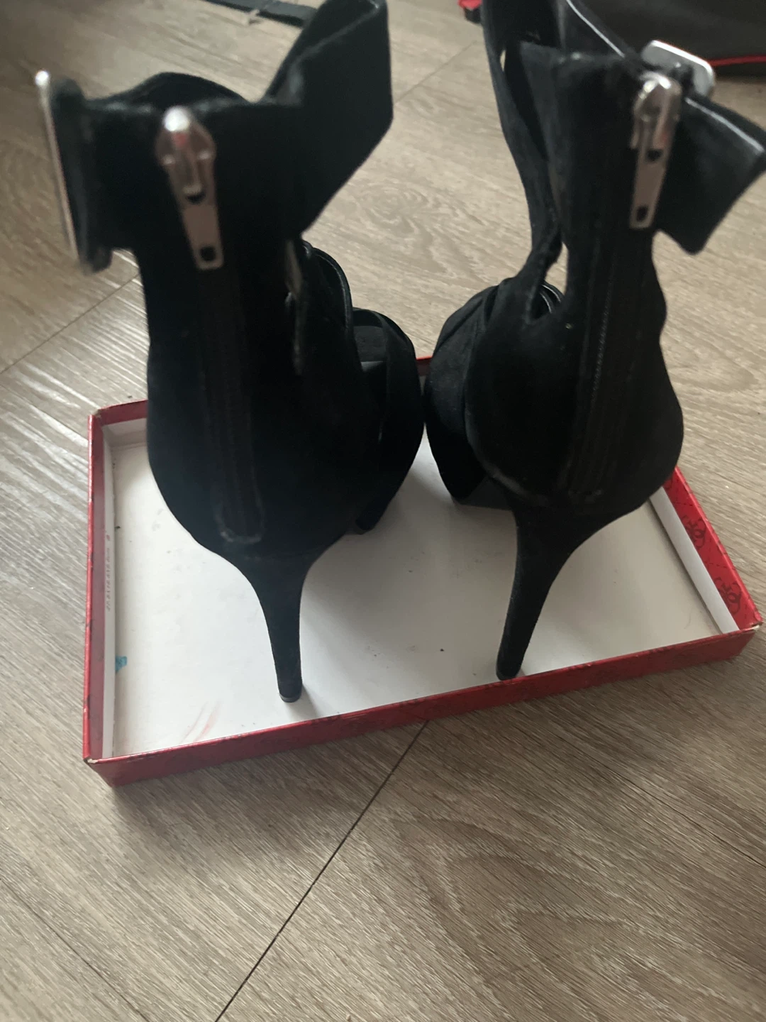 Steve Madden Black Suede Platform Heels - photo 4
