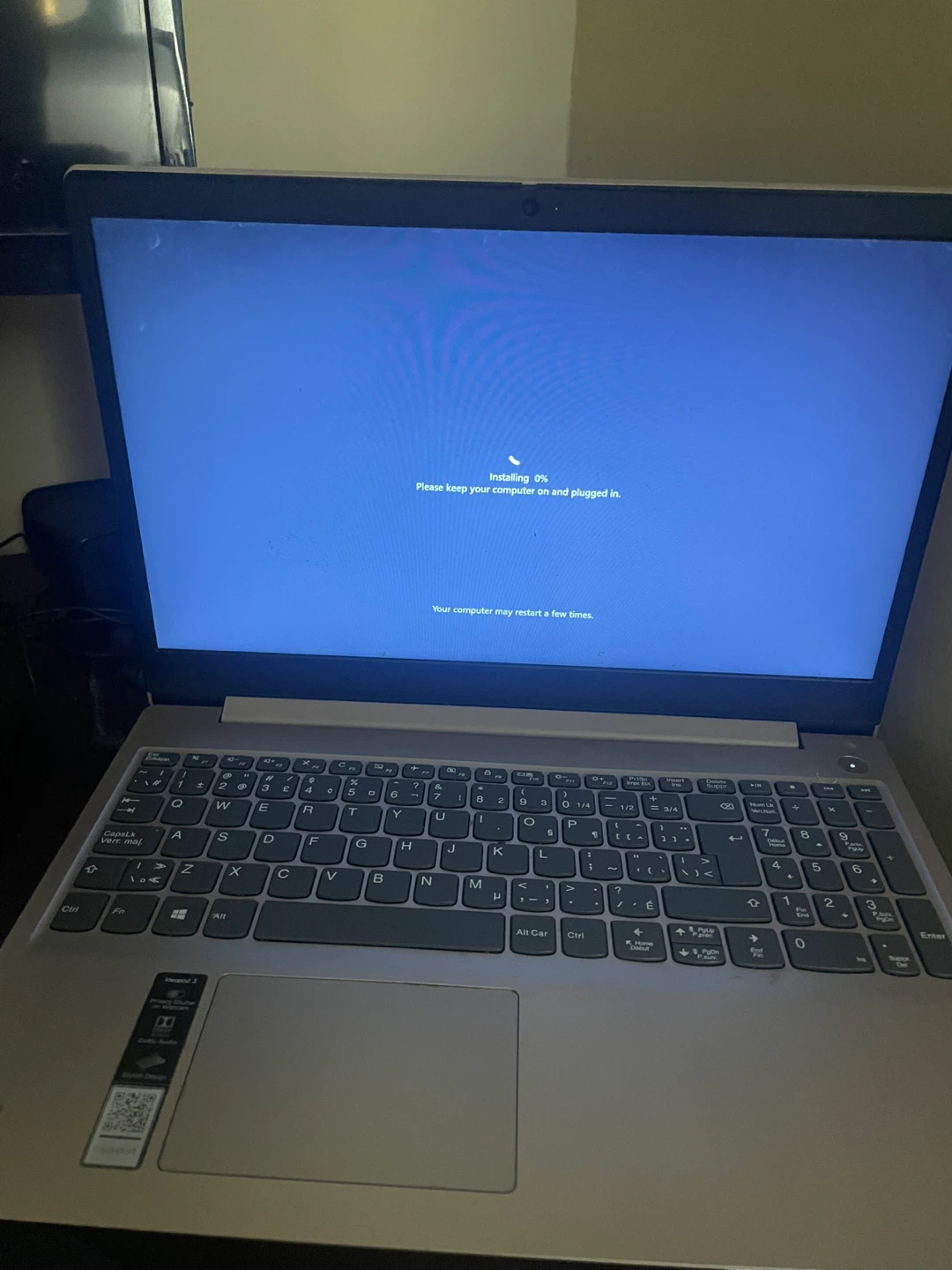 Lenovo Laptop - photo 2