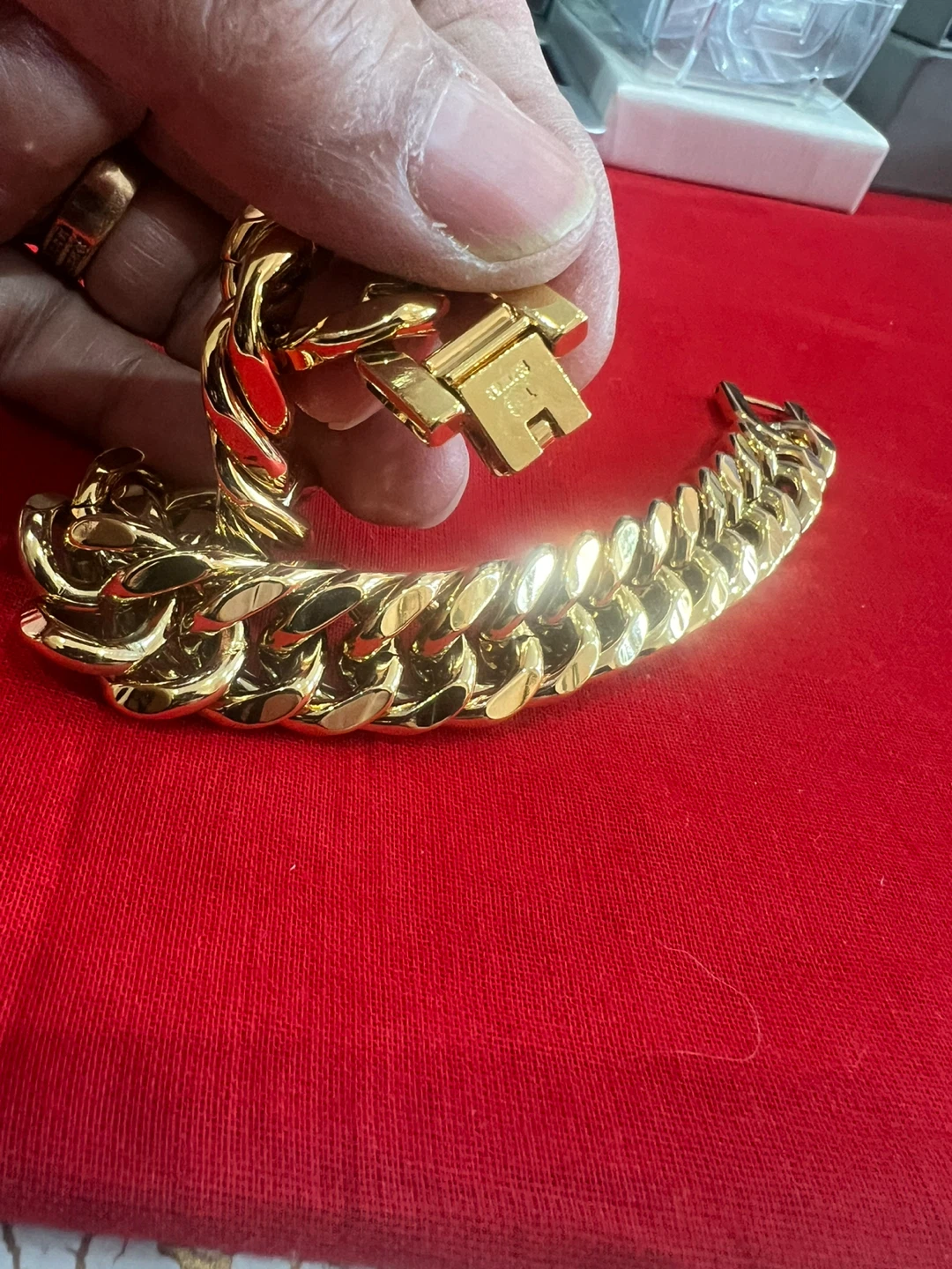 Gold plated- Cuban Link Bracelet non tarnish - photo 2