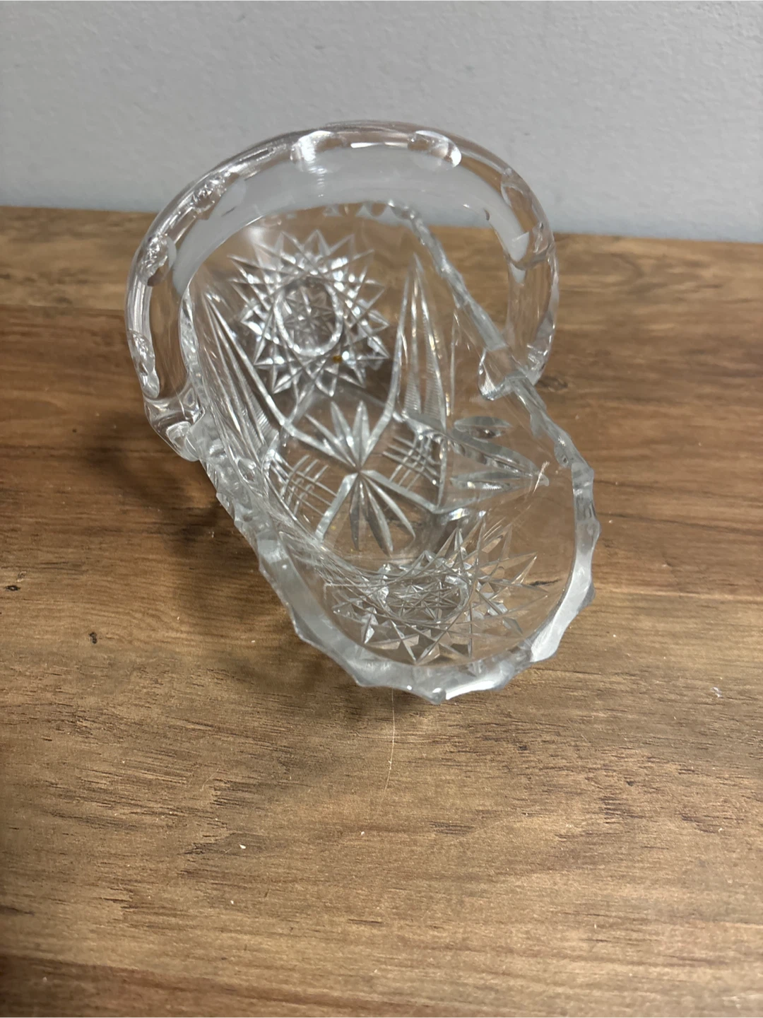 Vintage Pinwheel Crystal  Basket with Handle 8x4x5 inches - photo 5