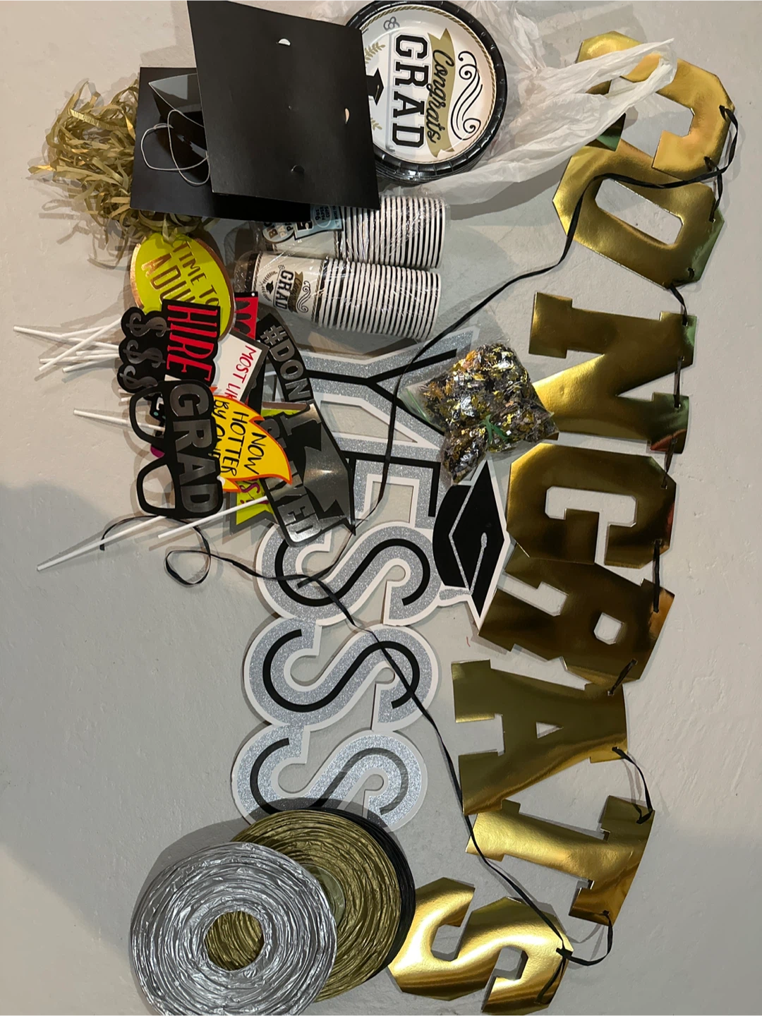 Graduation Party Supplies Set - photo 2