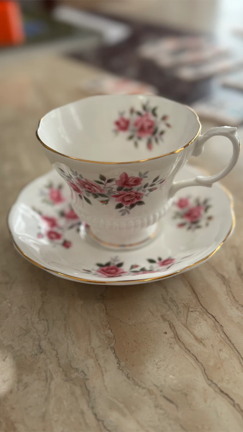Royal Albert Bone China Tea Cup and Saucer - photo 2