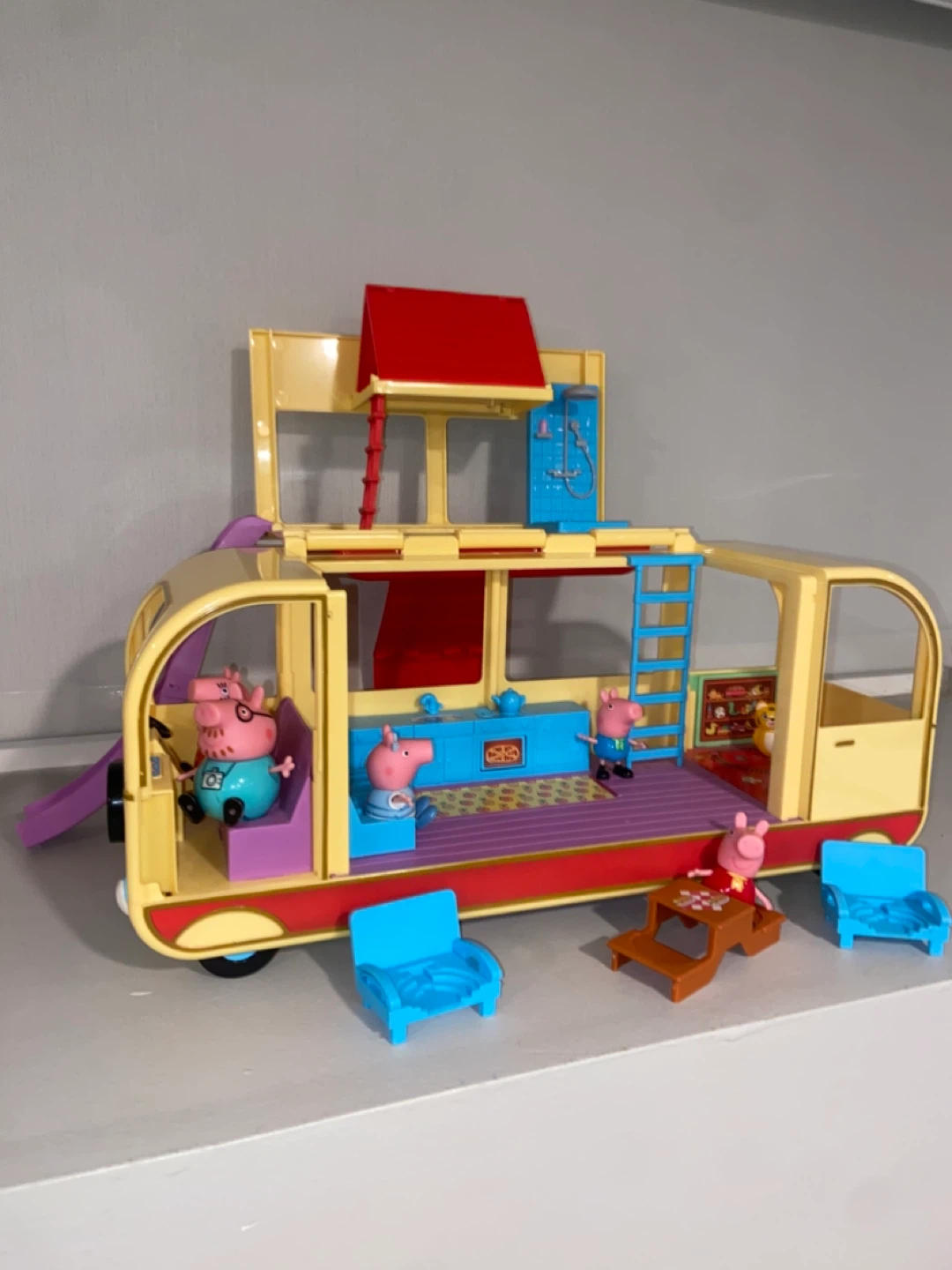 Peppa Pig Campervan Playset