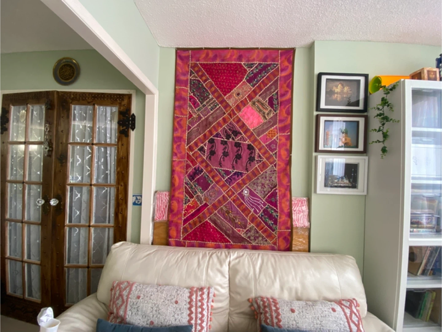 Beautiful wall decoration - photo 2