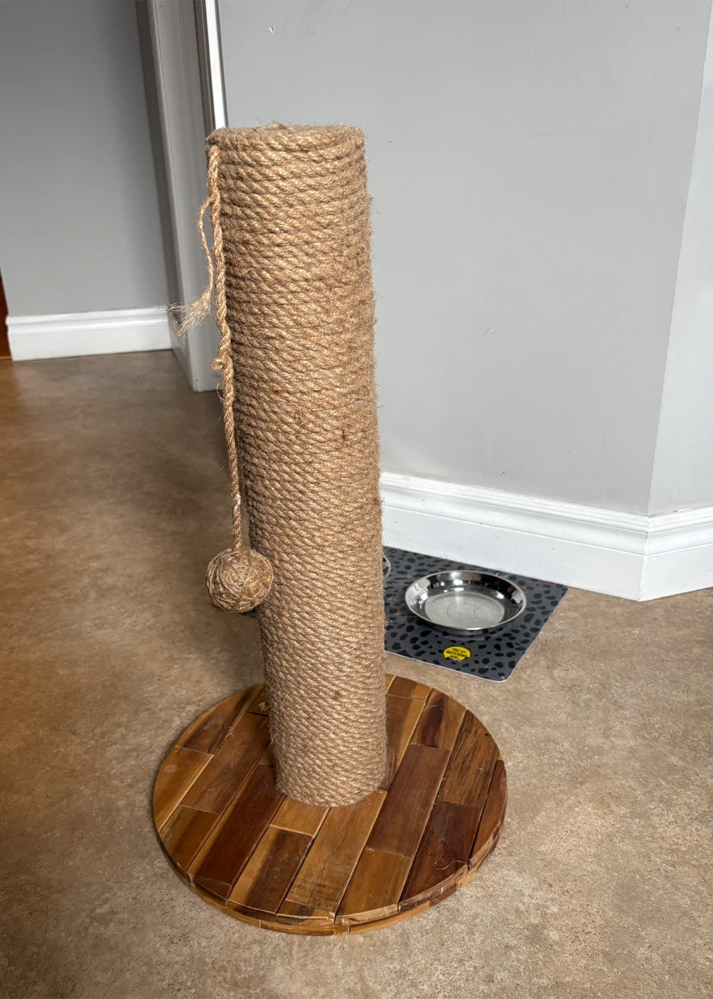Jute Rope Cat Scratching Post