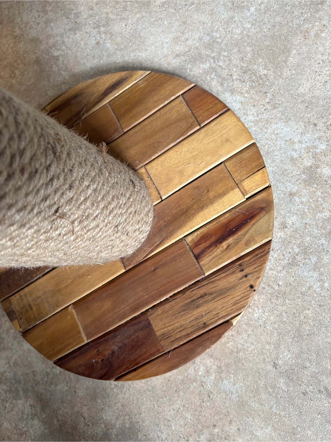 Jute Rope Cat Scratching Post - photo 3