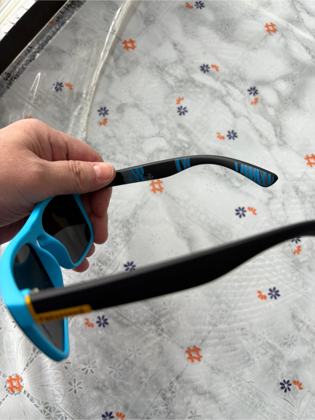 Brand New Polarized Sunglasses – Unisex (Men & Women) - photo 3