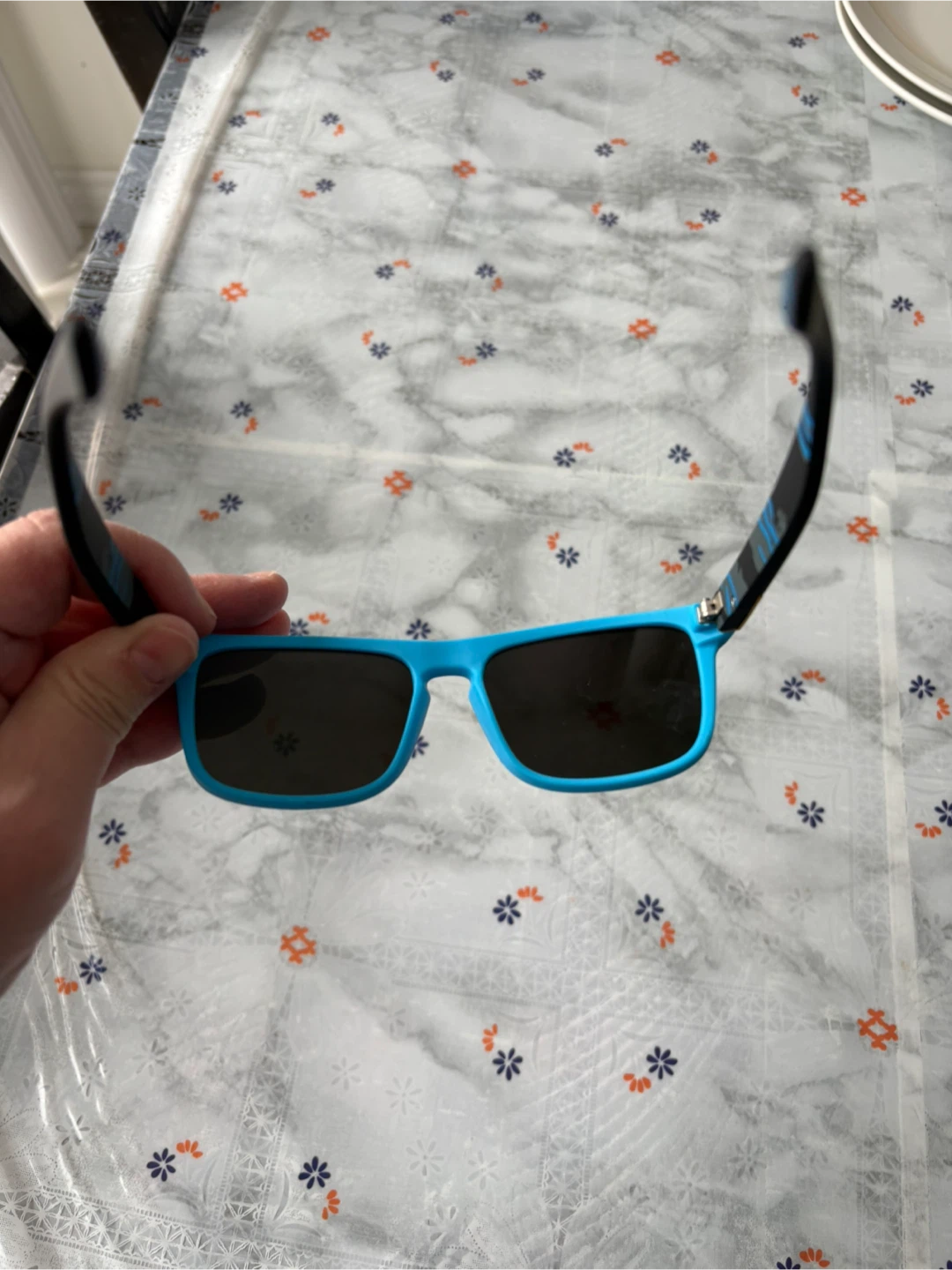 Brand New Polarized Sunglasses – Unisex (Men & Women) - photo 4