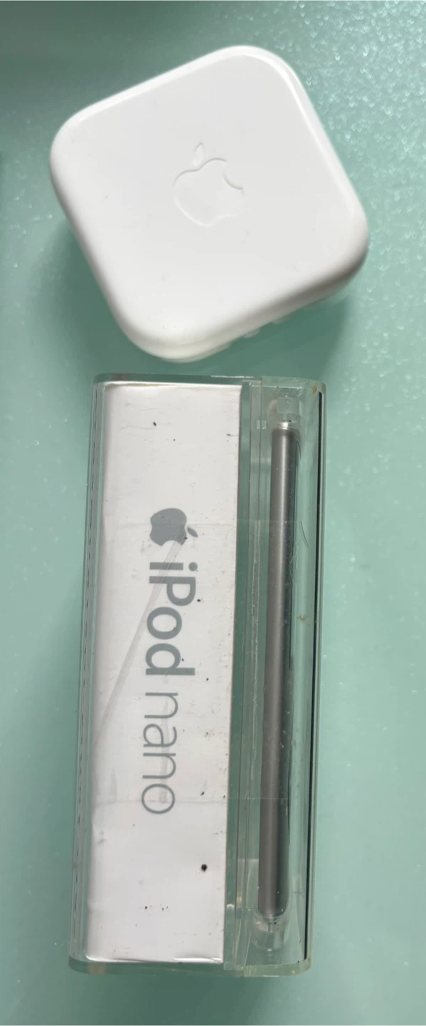 Apple iPod Nano 4th Gen limited 4GB Silver - photo 5