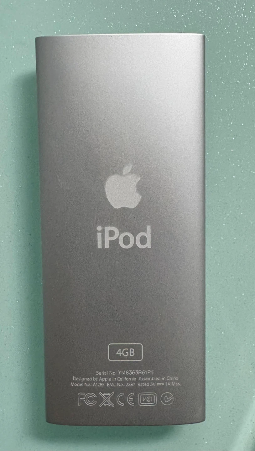 Apple iPod Nano 4th Gen limited 4GB Silver - photo 3