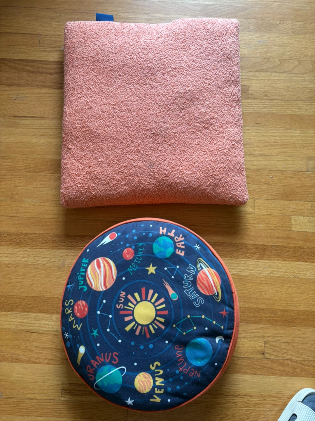 Kids Planet Round Floor Cushion Pillow