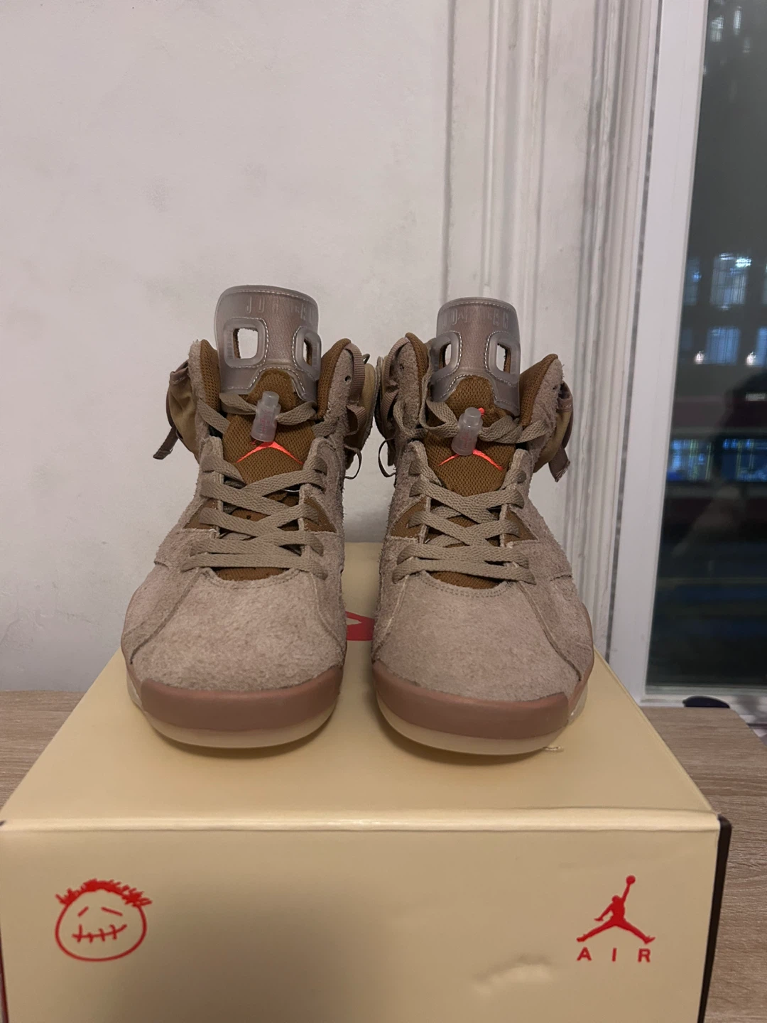 Travis Scott x Air Jordan 6 British khaki - photo 2