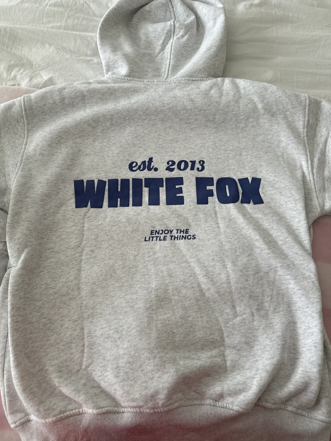 White Fox Grey Hoodie est. 2013 Size S/M - photo 3
