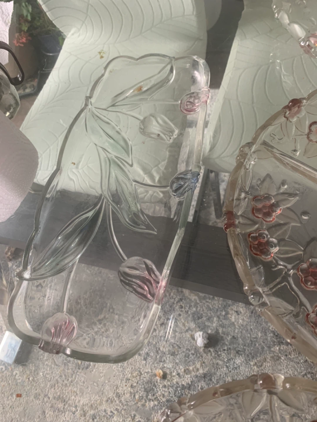 8 pieces Glass serving platter and bowl set with floral design