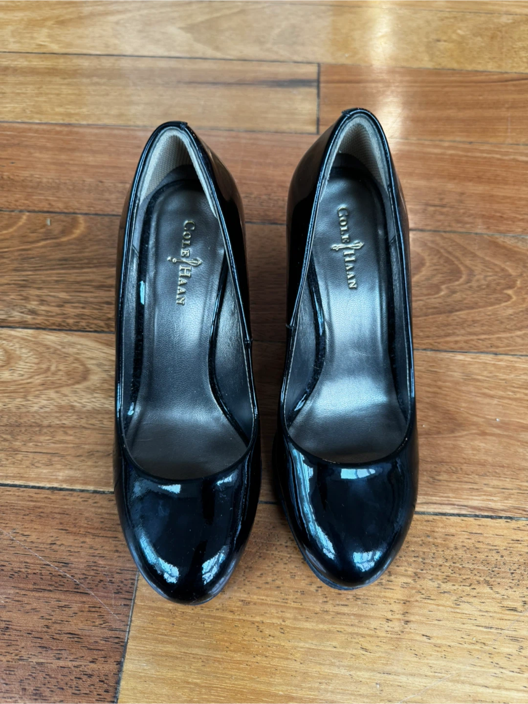 Cole Haan Black Patent Wedge Heels Size 5 - photo 2