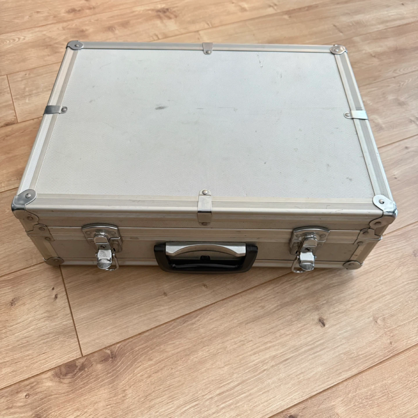 Vintage Camera Hard Case with Foam Padding