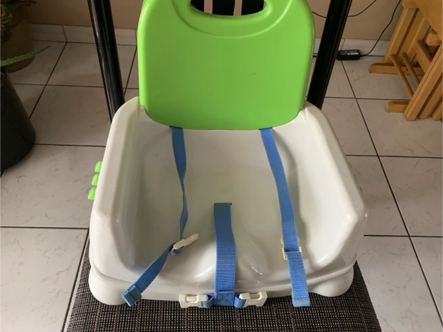 Fisher-Price Booster Seat with Tray - photo 3