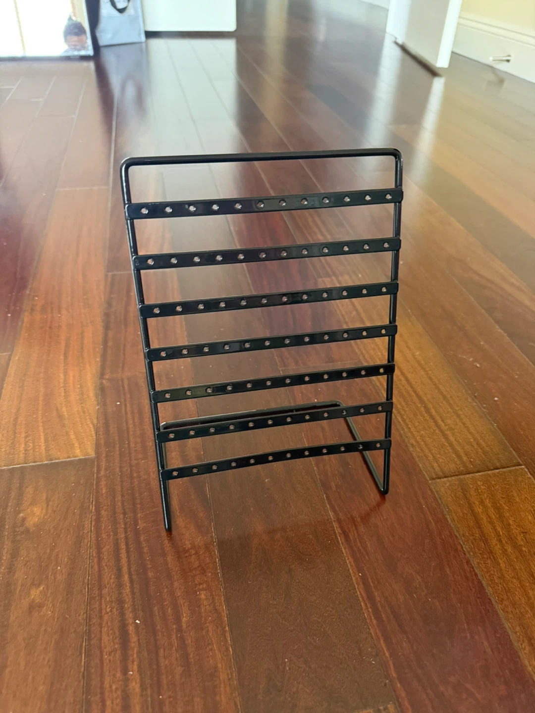 Black Metal Earring Holder Stand