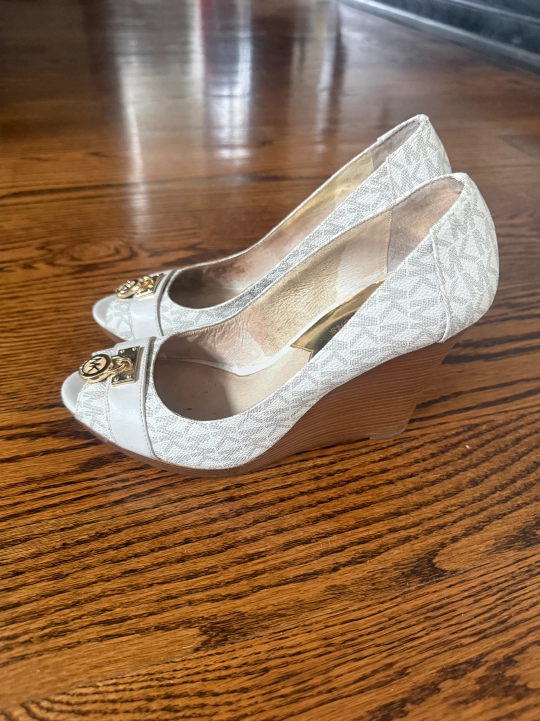 Michael Kors White Wedge Heels - photo 2