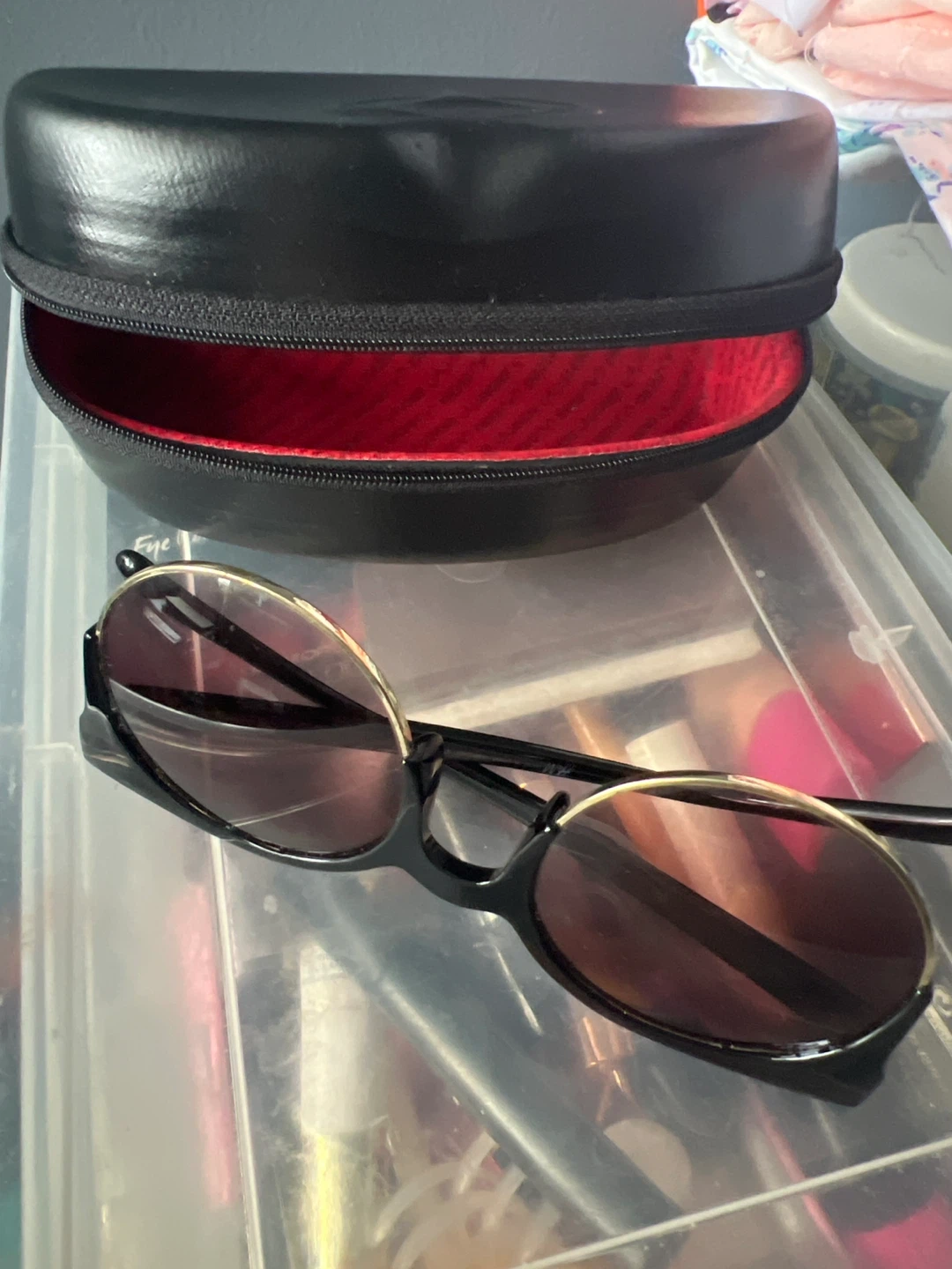 Women's Sunglasses with Case