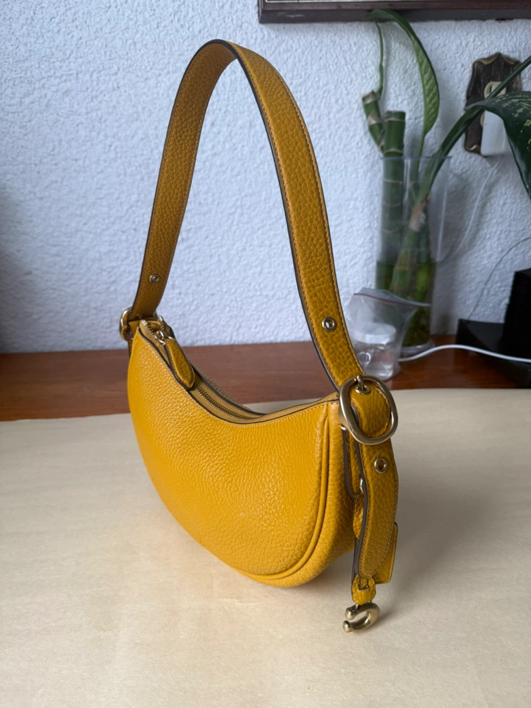 Coach Luna Yellow Shoulder Bag - photo 2