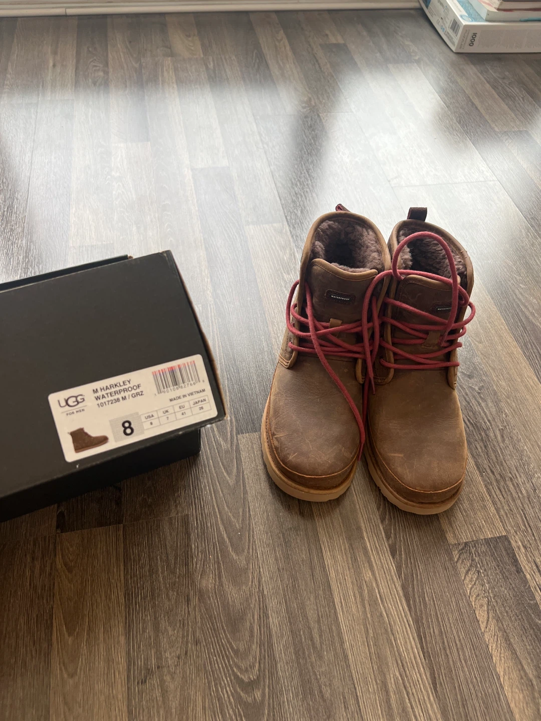 UGG  Harkley Waterproof Boots Size 8 - photo 4