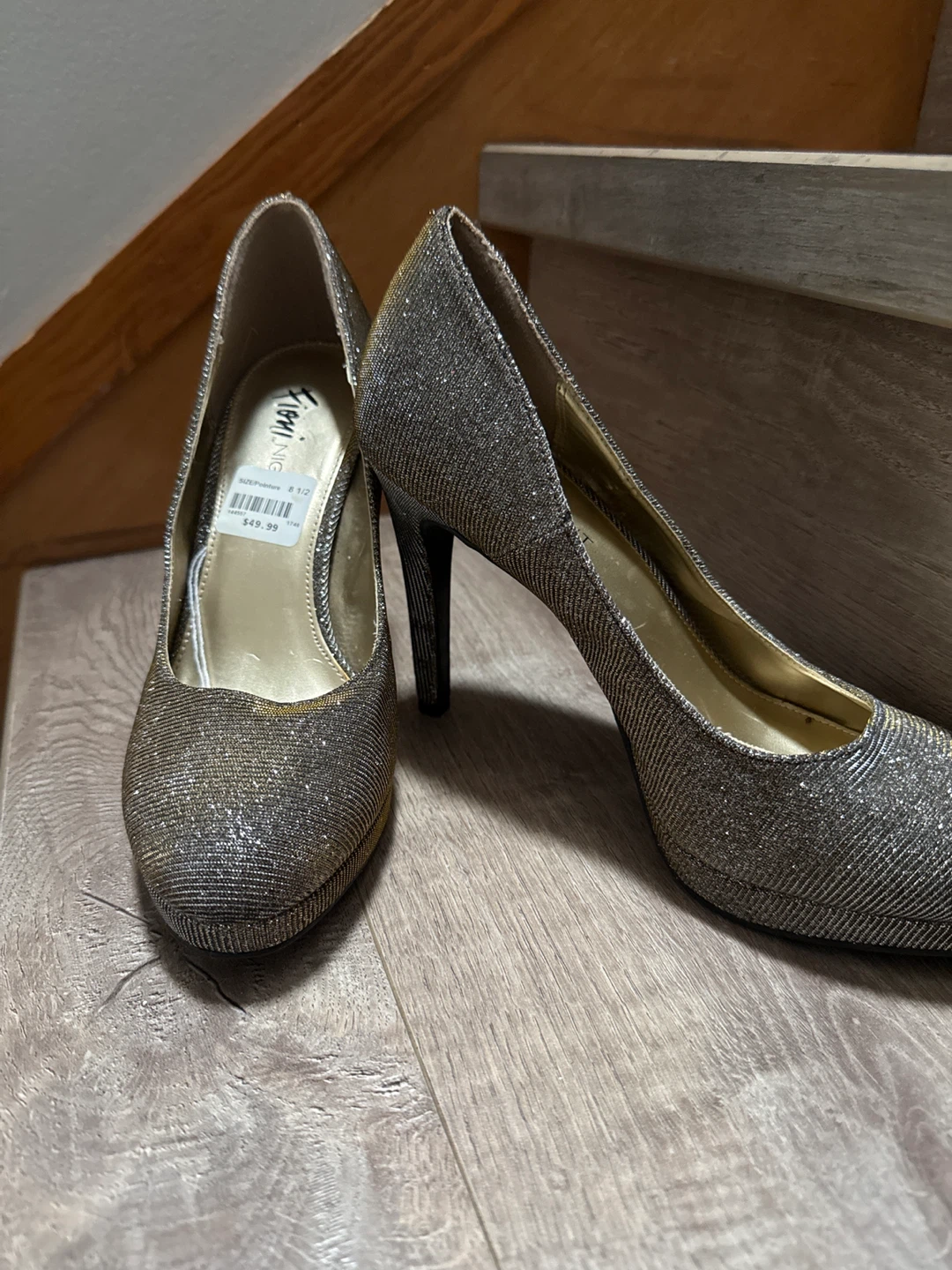 Women's Silver Glitter High Heel Pumps Size 8