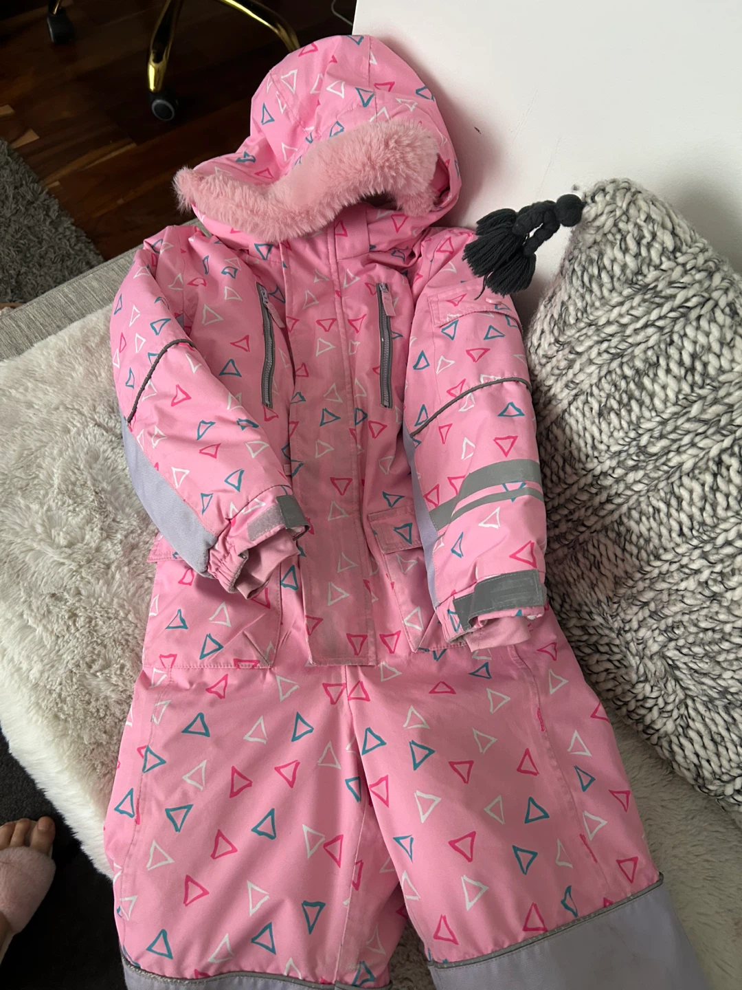 JIAMY Pink Triangle Snowsuit - Kids Size Unknown - photo 3
