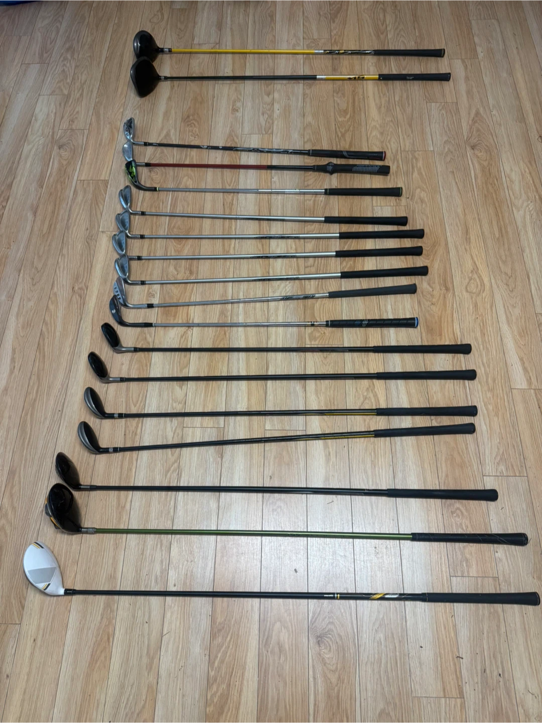 Black and Blue Golf Bag with TaylorMade RBZ Stage 2 Driver Set