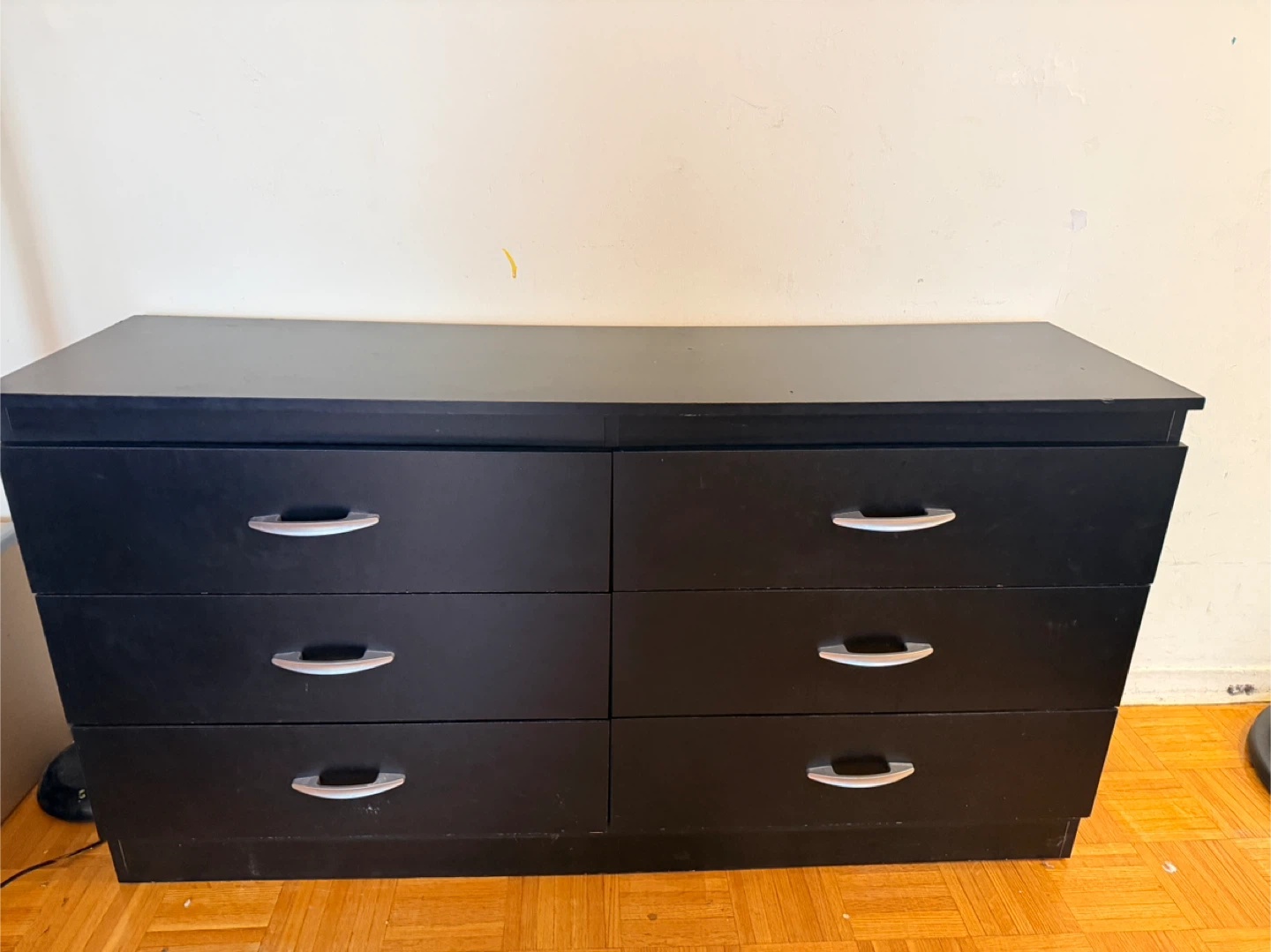 Black 6-Drawer Dresser