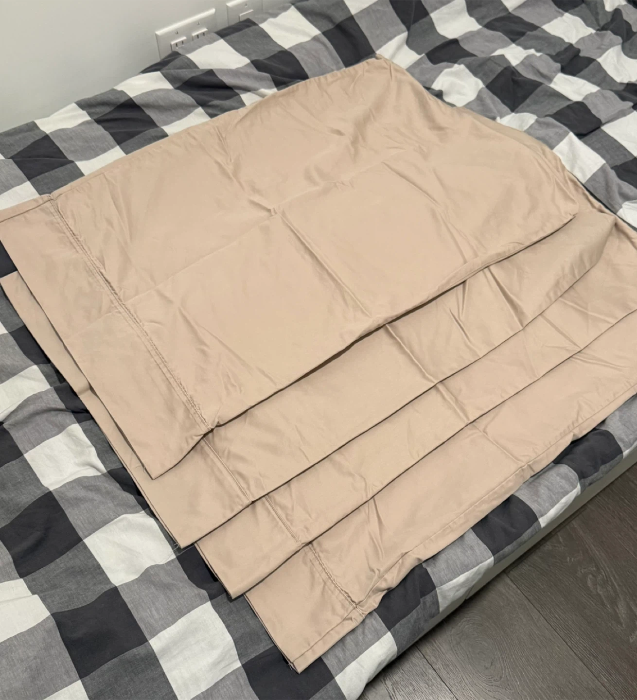 Kirkland Signature Queen Sheet Set & Muji blanket cover - photo 3